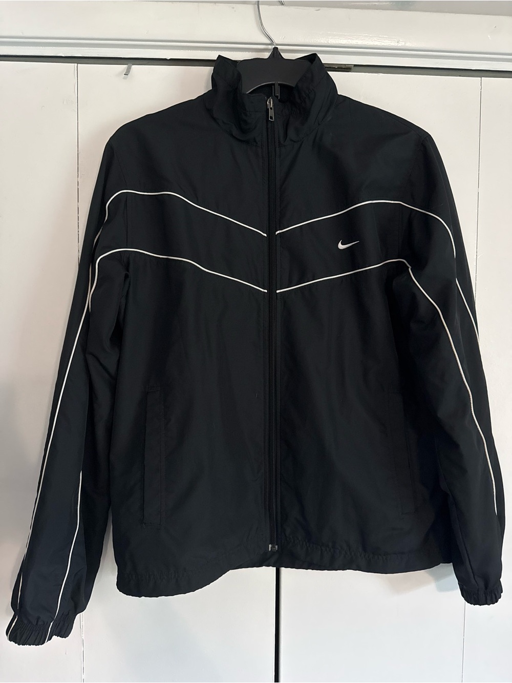 Nike Men’s Windbreaker Track Jacket